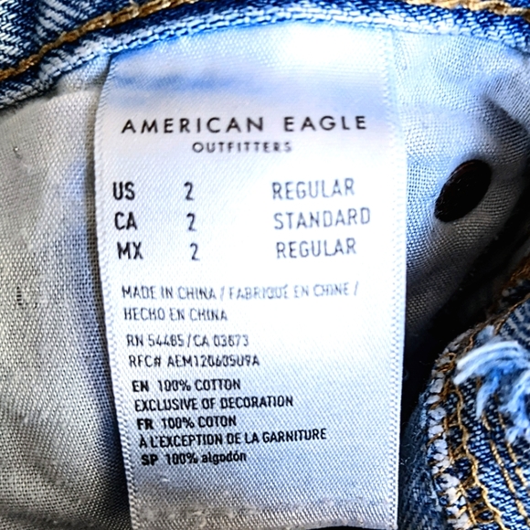 AE 905 Boyfriend Distressed Light Wash Jeans. Flat Waist 15". Loose Fit, 2. HP! - Picture 5 of 11
